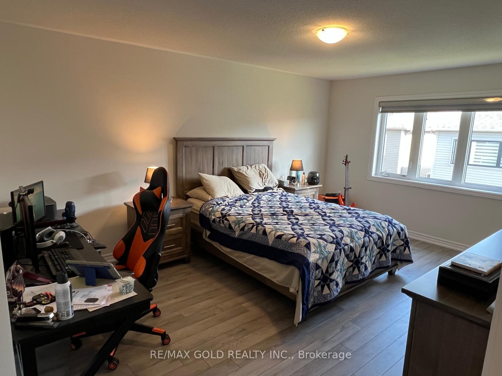 Photo 11 of 26 Durham Avenue, Barrie, Rural Barrie Southeast — HOMEH