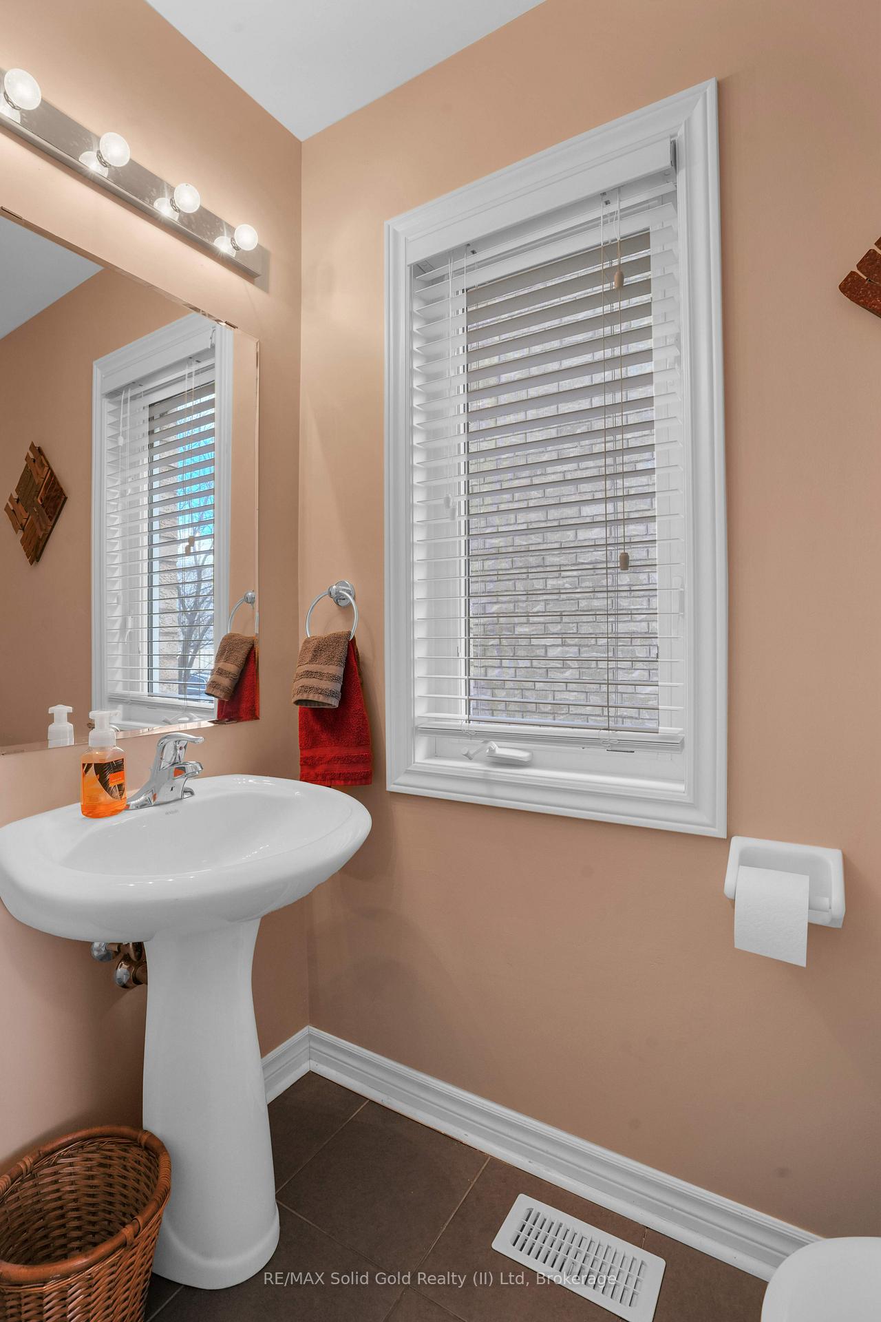 Photo 6 of Unit 61, 110 Highland Road E, Kitchener — HOMEH