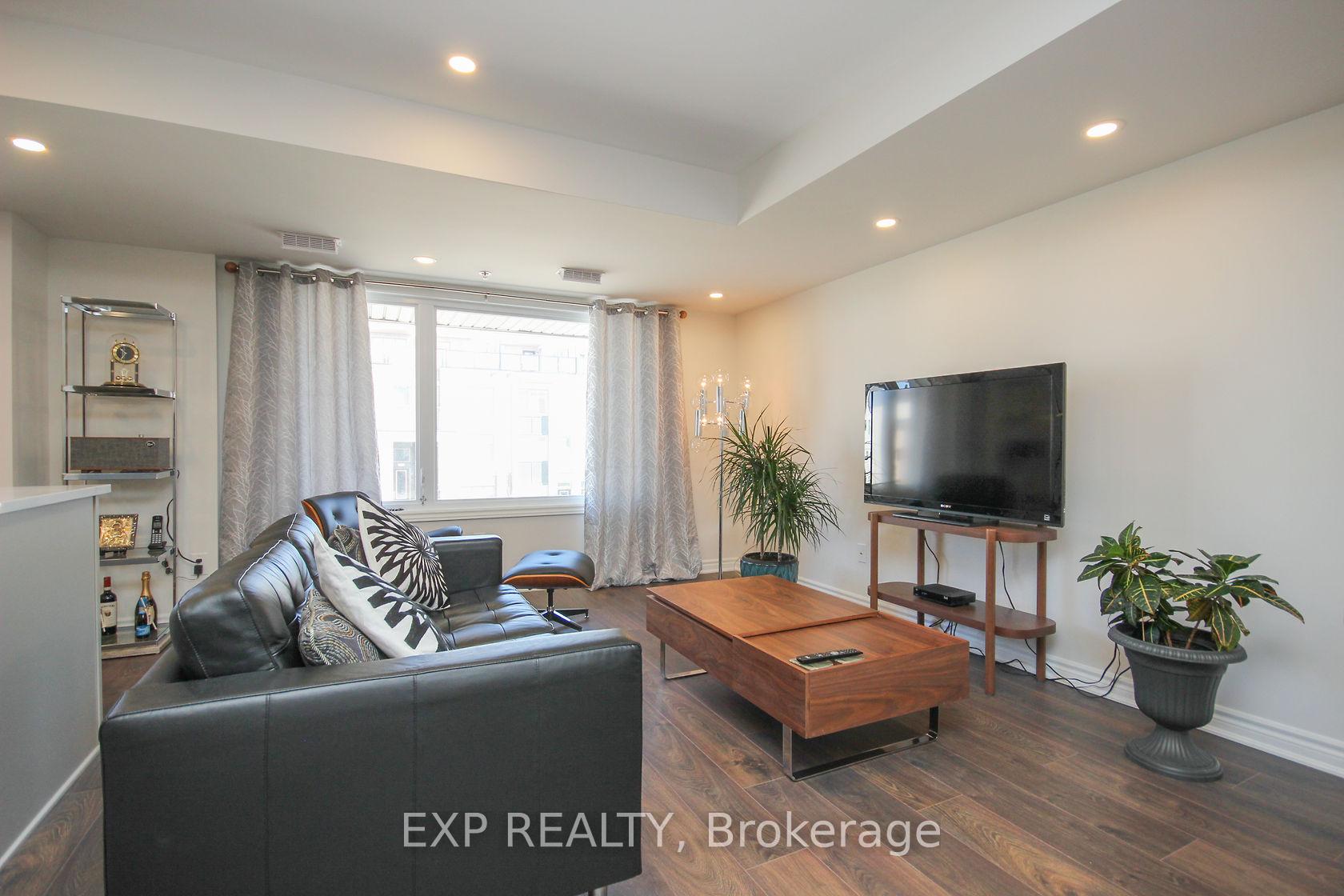 Photo 8 of 772 Mikinak Road, Ottawa, CFB Rockcliffe and Area — HOMEH