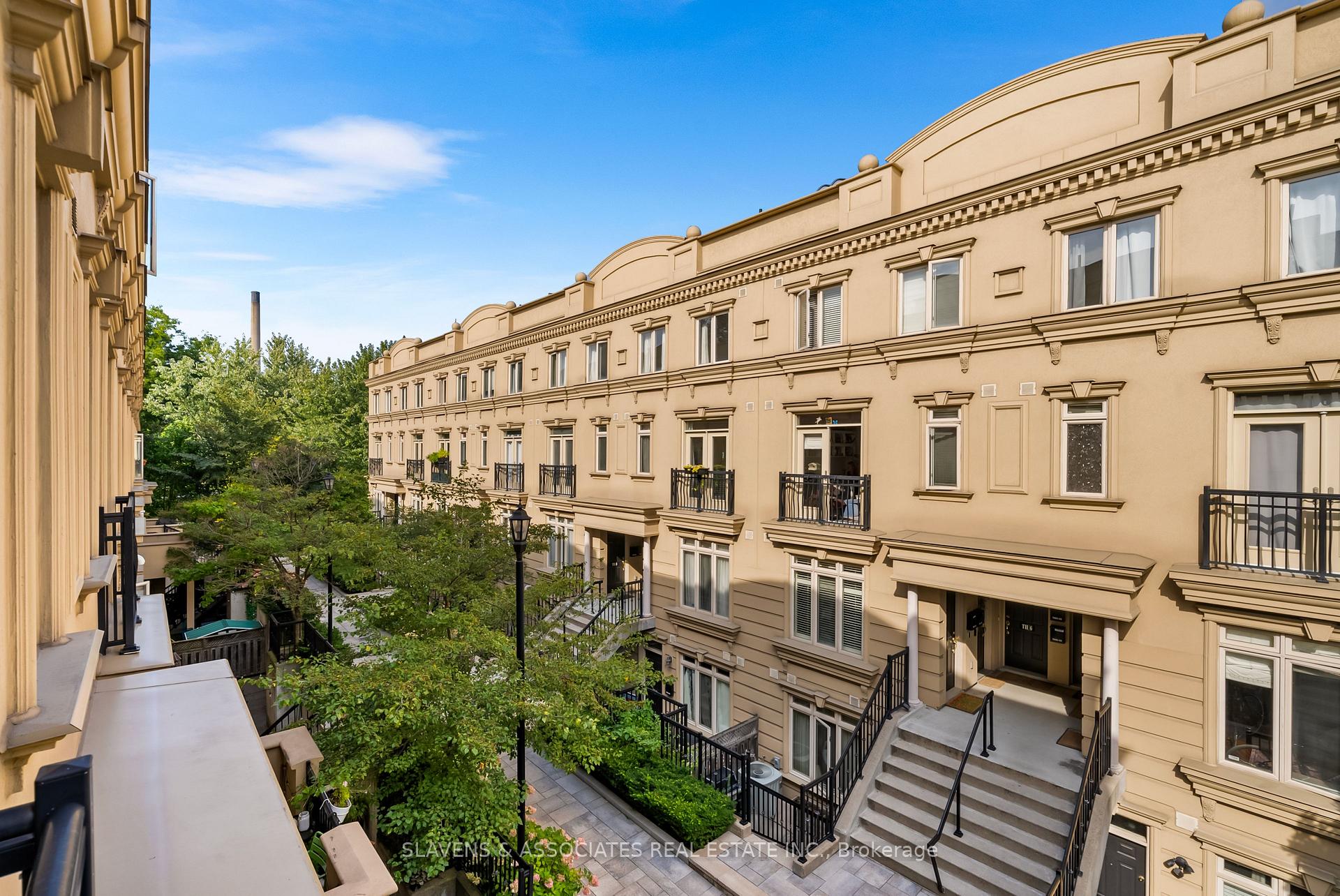 Photo 3 of Unit TH 3, 78 Carr Street, Toronto, Kensington-Chinatown — HOMEH