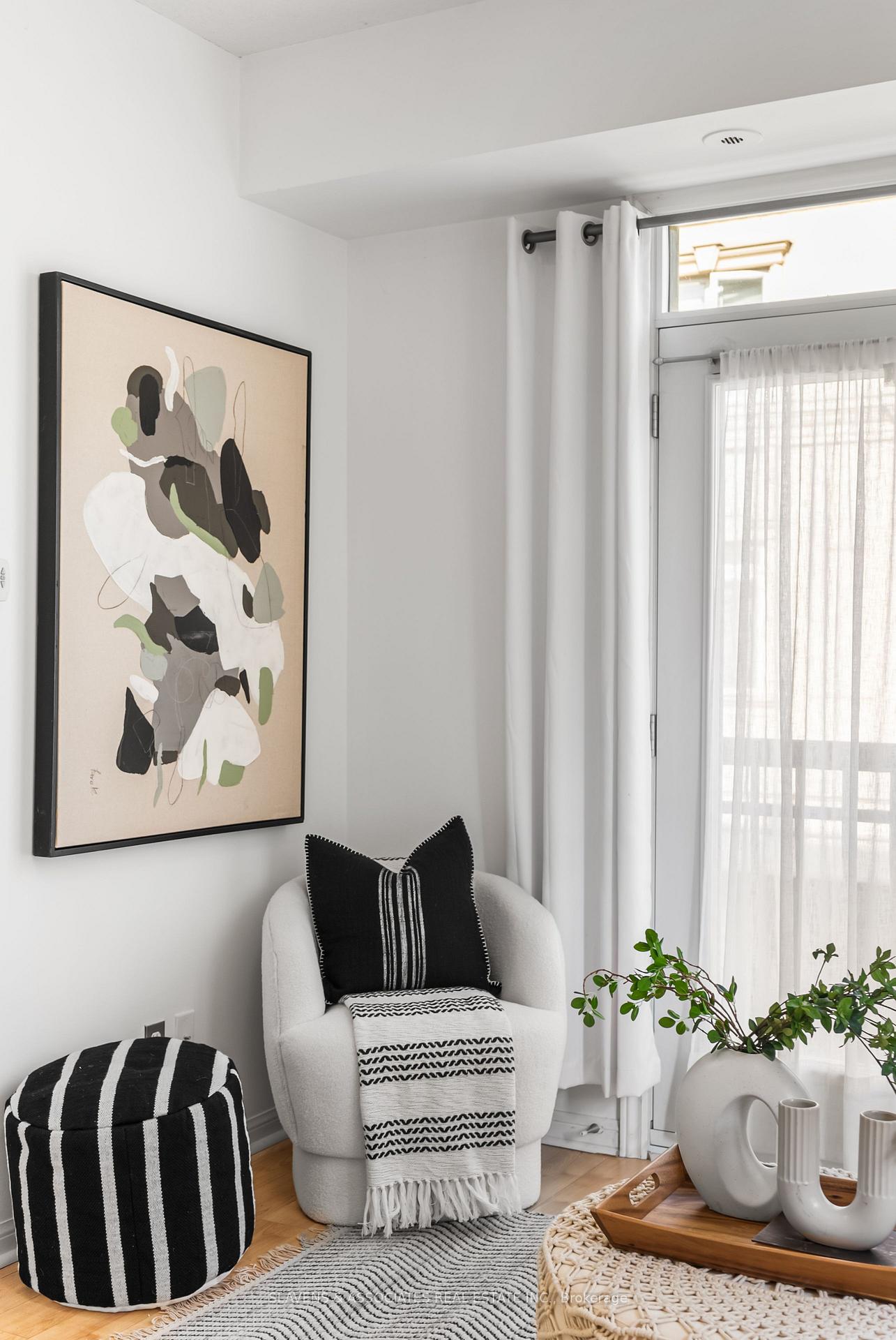 Photo 6 of Unit TH 3, 78 Carr Street, Toronto, Kensington-Chinatown — HOMEH