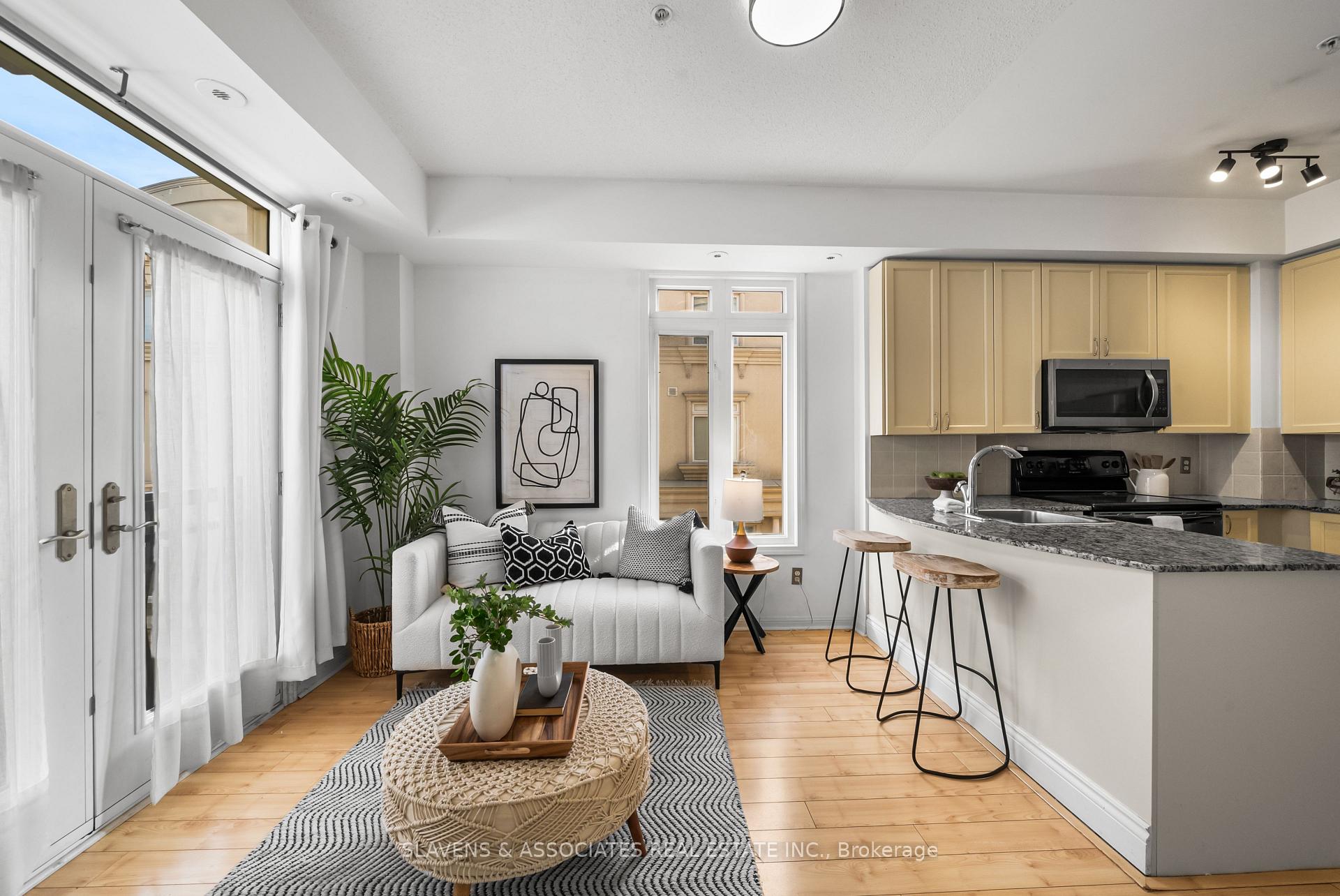 Photo 7 of Unit TH 3, 78 Carr Street, Toronto, Kensington-Chinatown — HOMEH