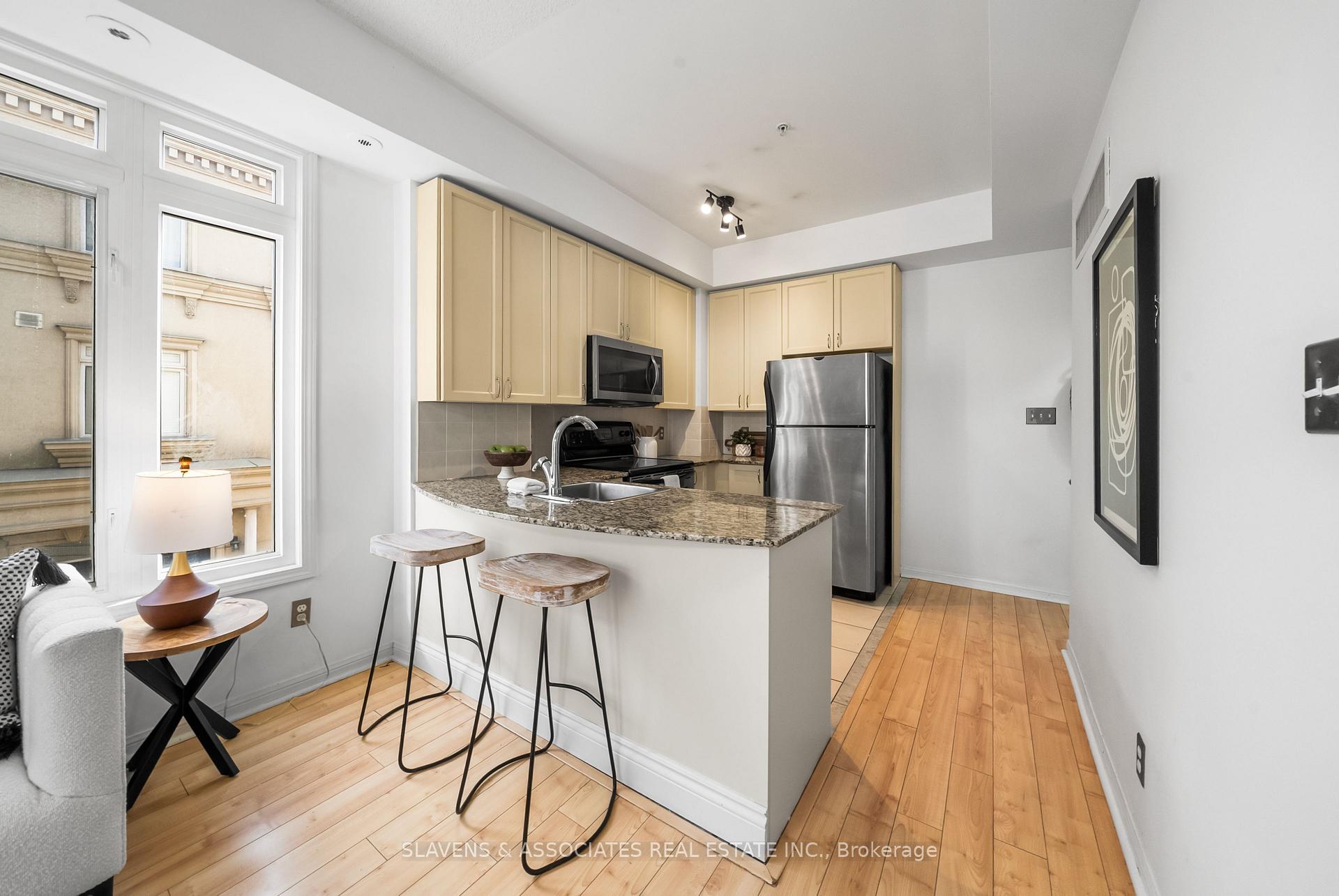Photo 10 of Unit TH 3, 78 Carr Street, Toronto, Kensington-Chinatown — HOMEH