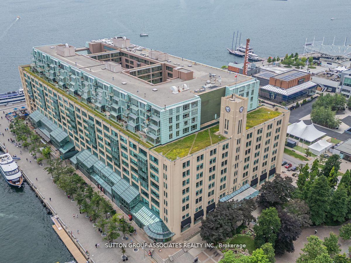 Front of Unit 1116, 211 Queens Quay West