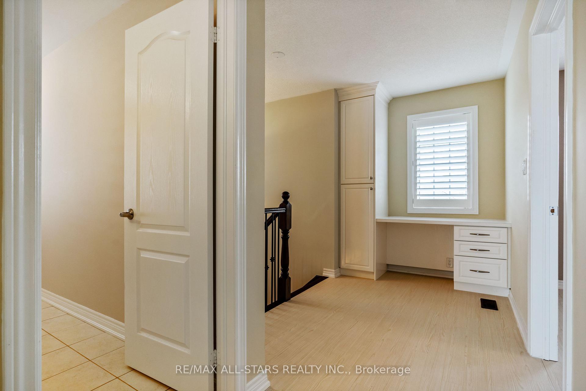 Photo 23 of 114 Lakeside Vista Way, Markham, Greensborough — HOMEH