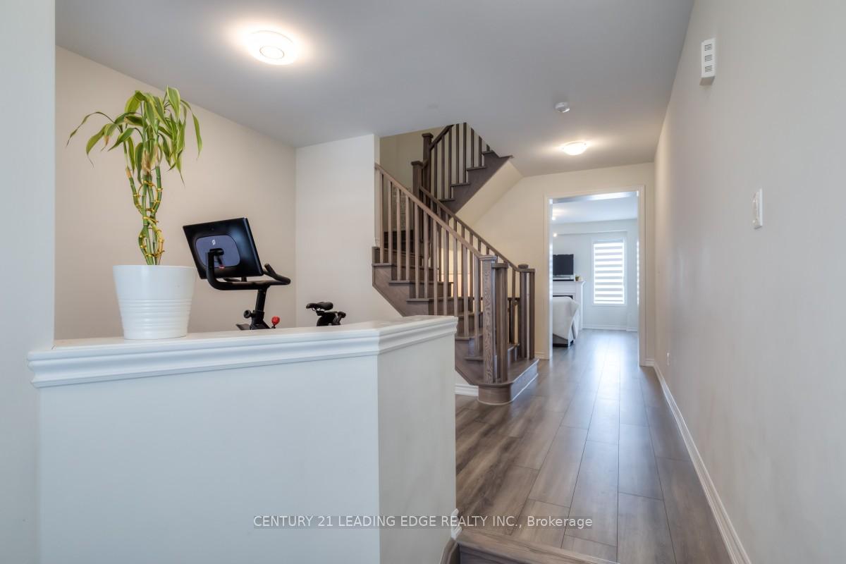 Photo 3 of 25 Hickling Lane, Ajax, Northwest Ajax — HOMEH