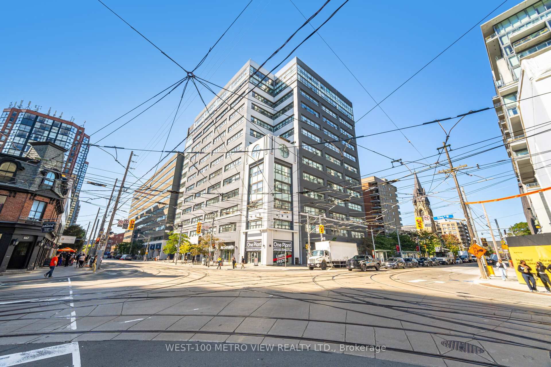 Front of Unit 710, 700 King Street W