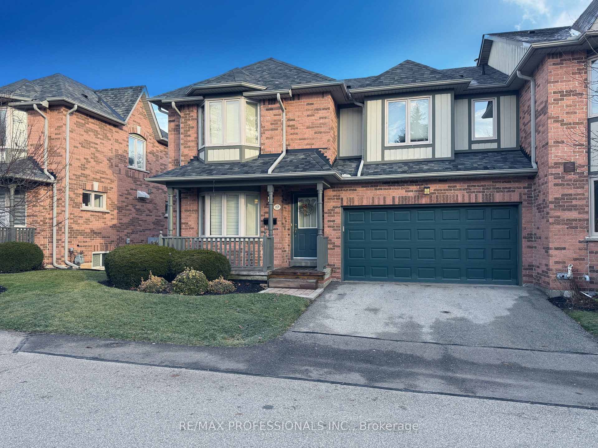 Photo 1 of Unit 17, 76 River Drive, Halton Hills, Georgetown — HOMEH