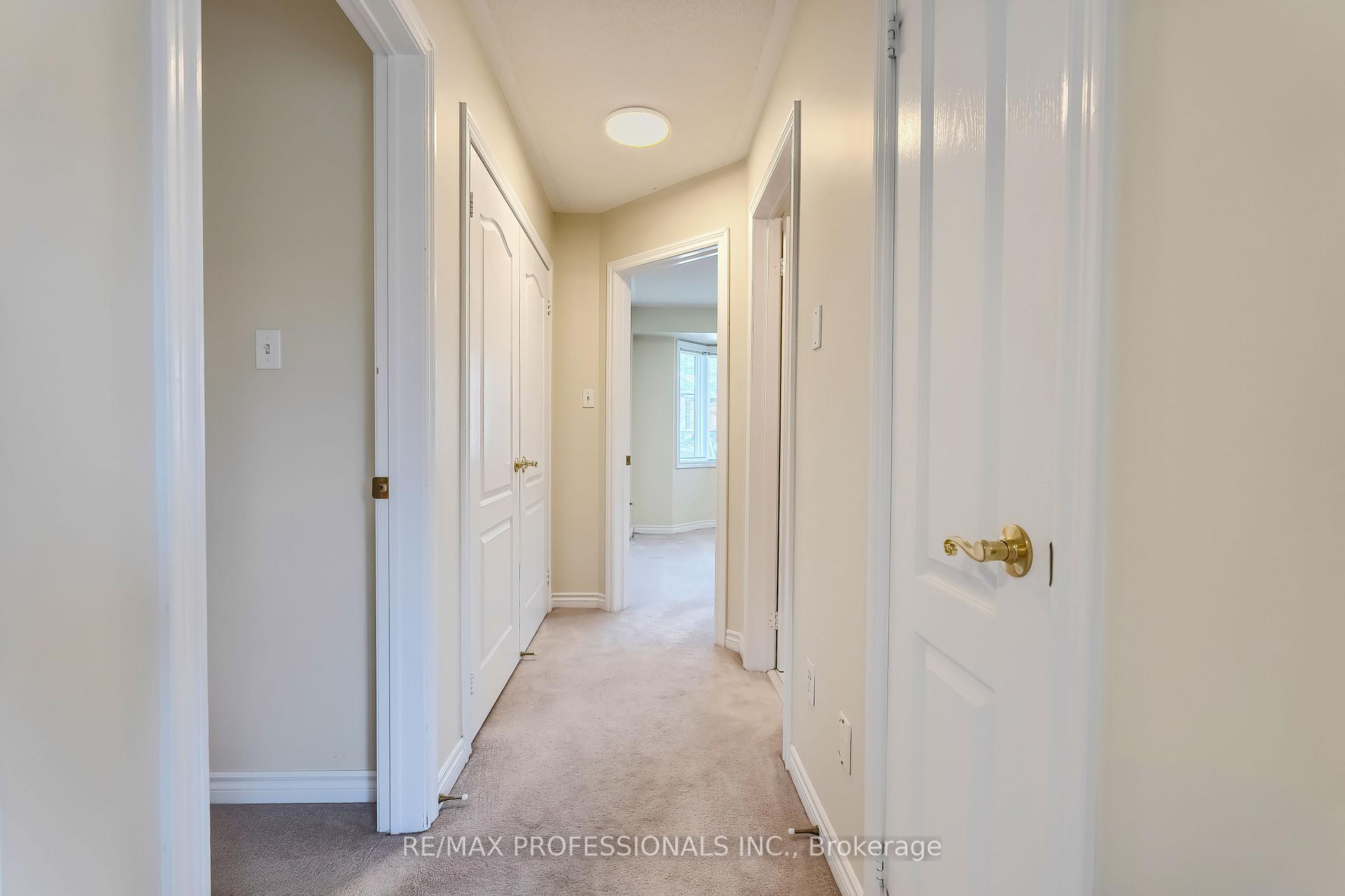 Photo 17 of Unit 17, 76 River Drive, Halton Hills, Georgetown — HOMEH