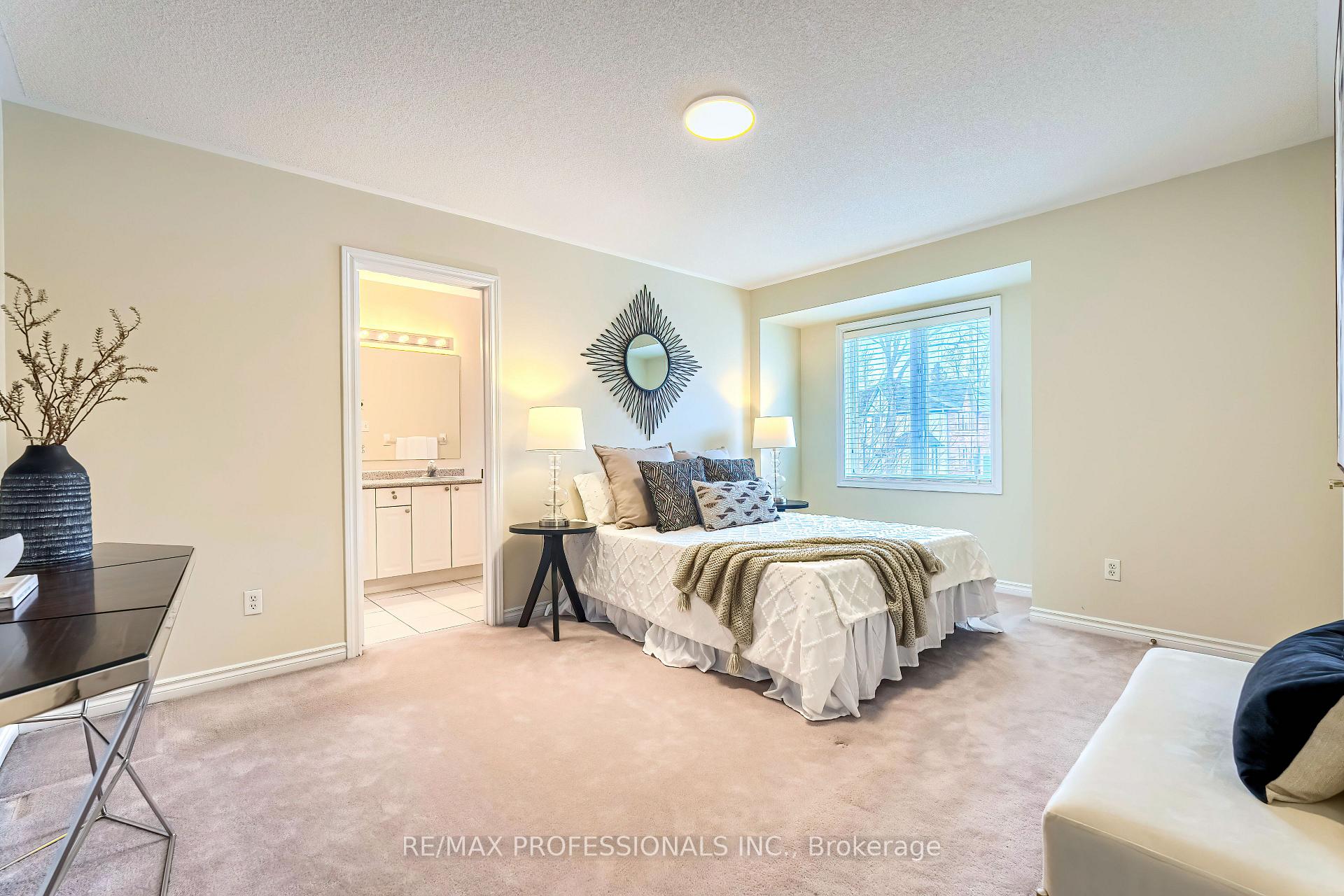 Photo 18 of Unit 17, 76 River Drive, Halton Hills, Georgetown — HOMEH