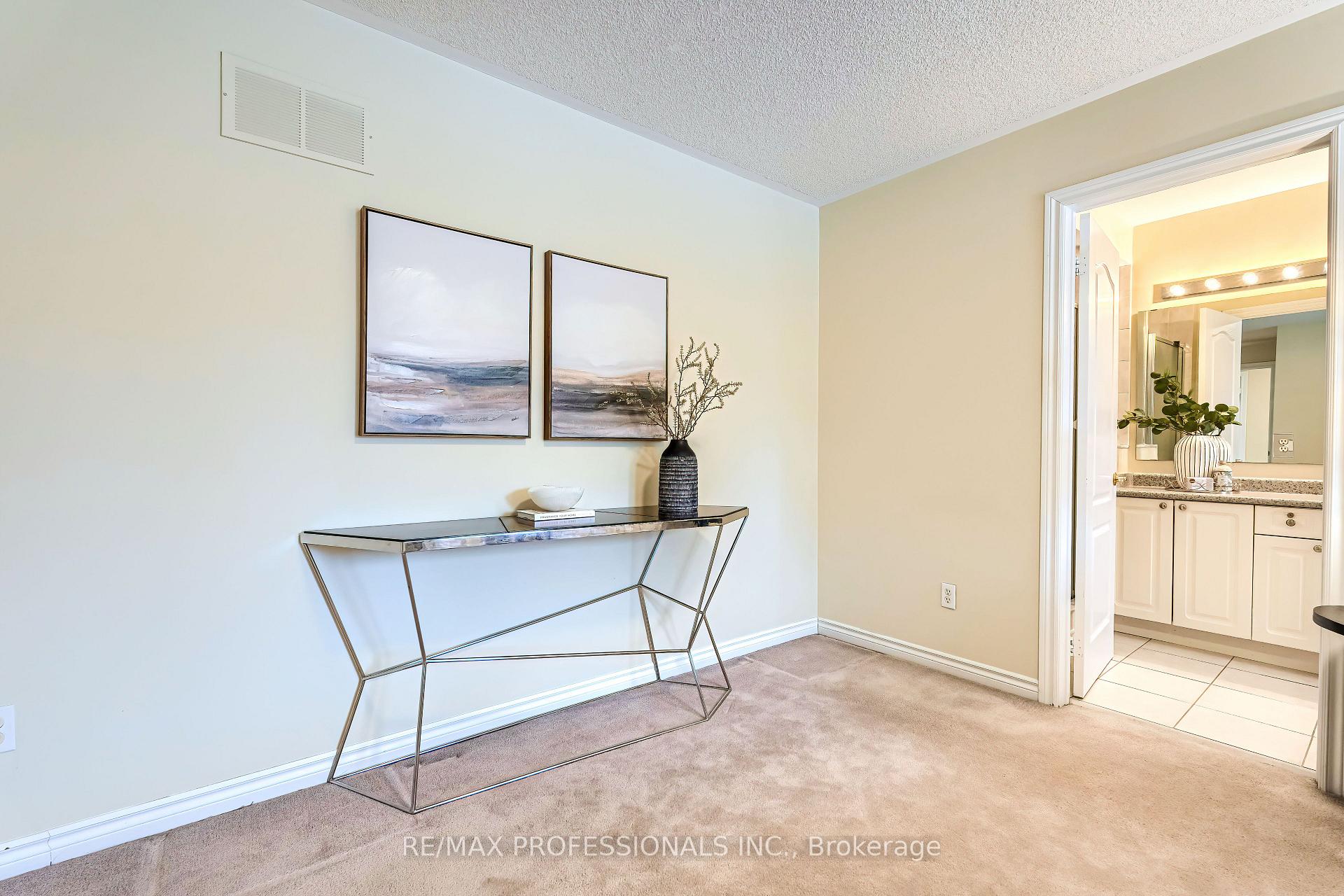 Photo 20 of Unit 17, 76 River Drive, Halton Hills, Georgetown — HOMEH