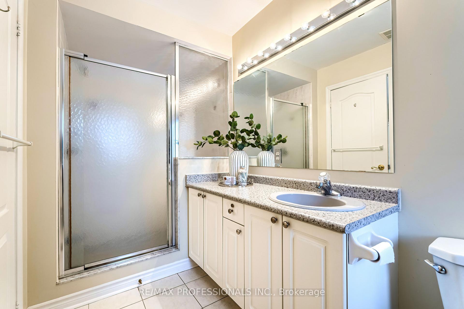 Photo 22 of Unit 17, 76 River Drive, Halton Hills, Georgetown — HOMEH