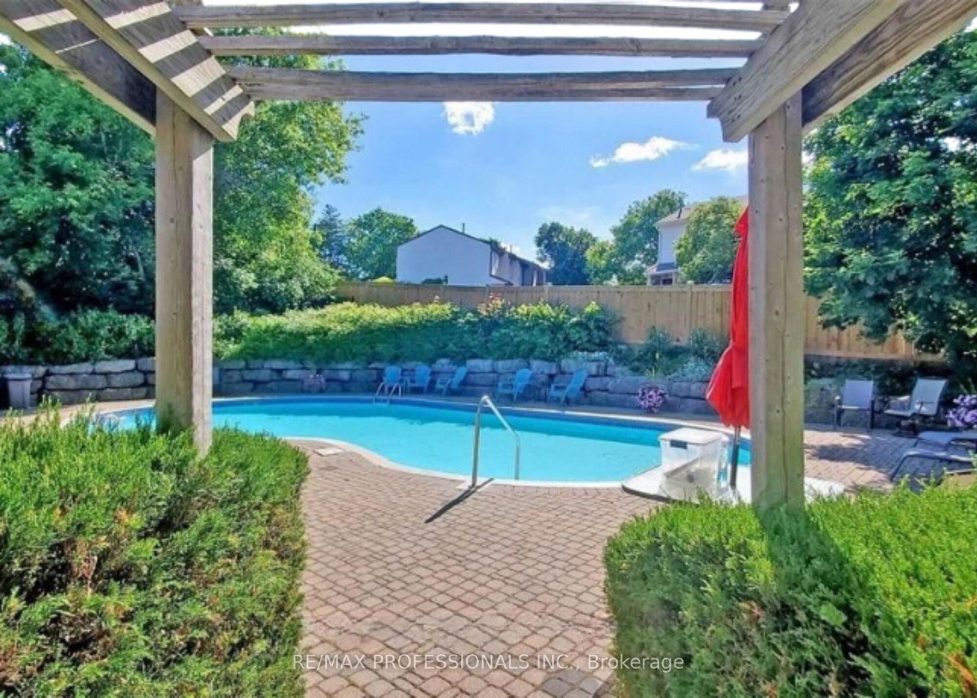 Photo 28 of Unit 17, 76 River Drive, Halton Hills, Georgetown — HOMEH