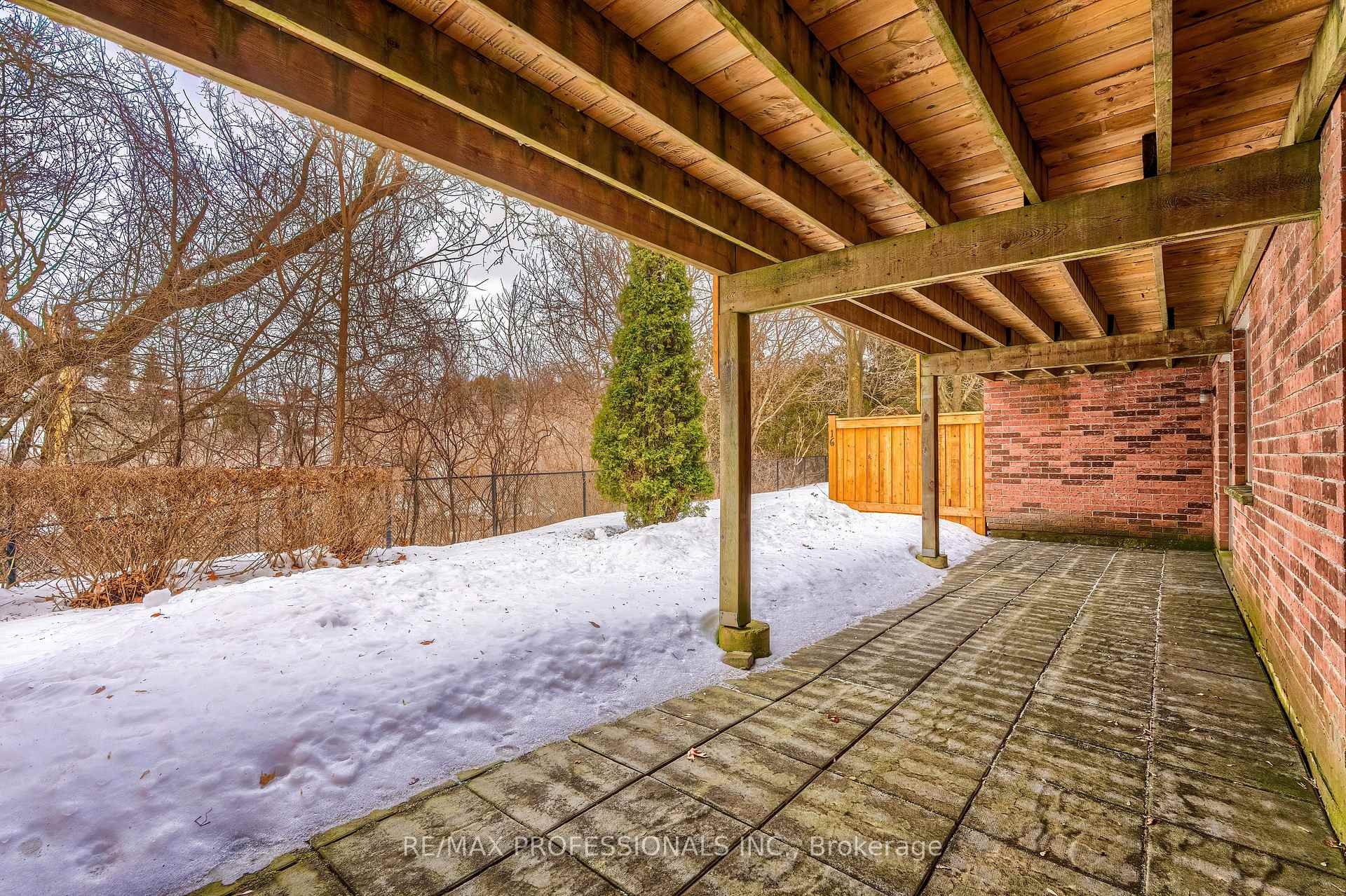 Photo 41 of Unit 17, 76 River Drive, Halton Hills, Georgetown — HOMEH