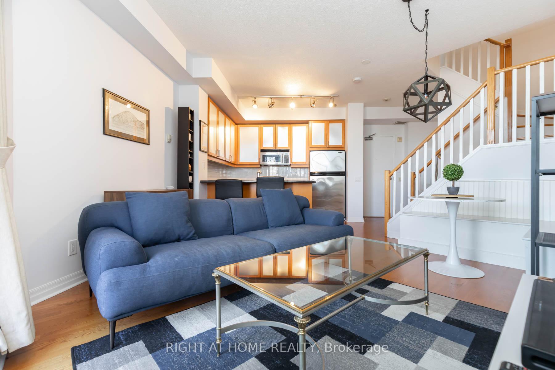 Photo 3 of Unit 421, 901 Queen Street W, Toronto, Trinity-Bellwoods — HOMEH
