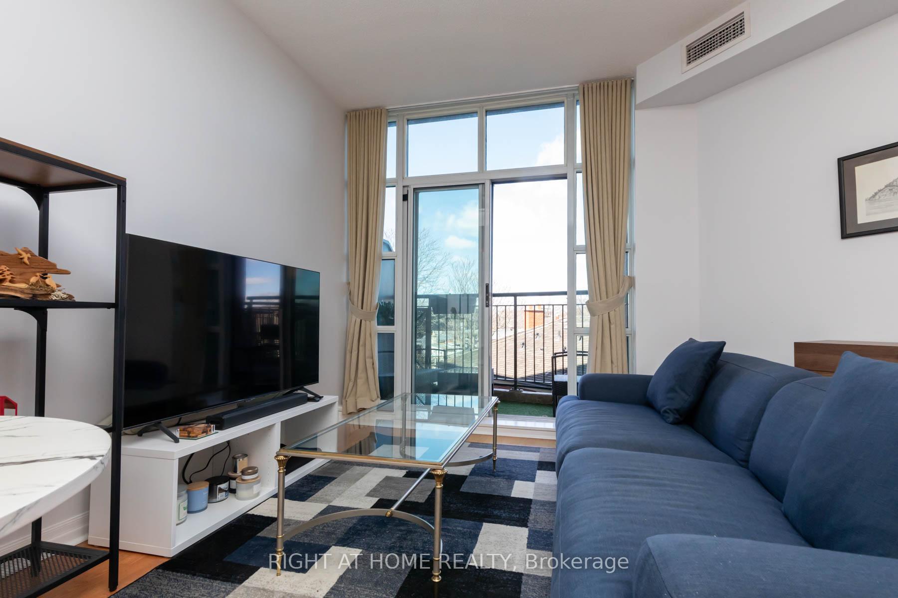Photo 5 of Unit 421, 901 Queen Street W, Toronto, Trinity-Bellwoods — HOMEH