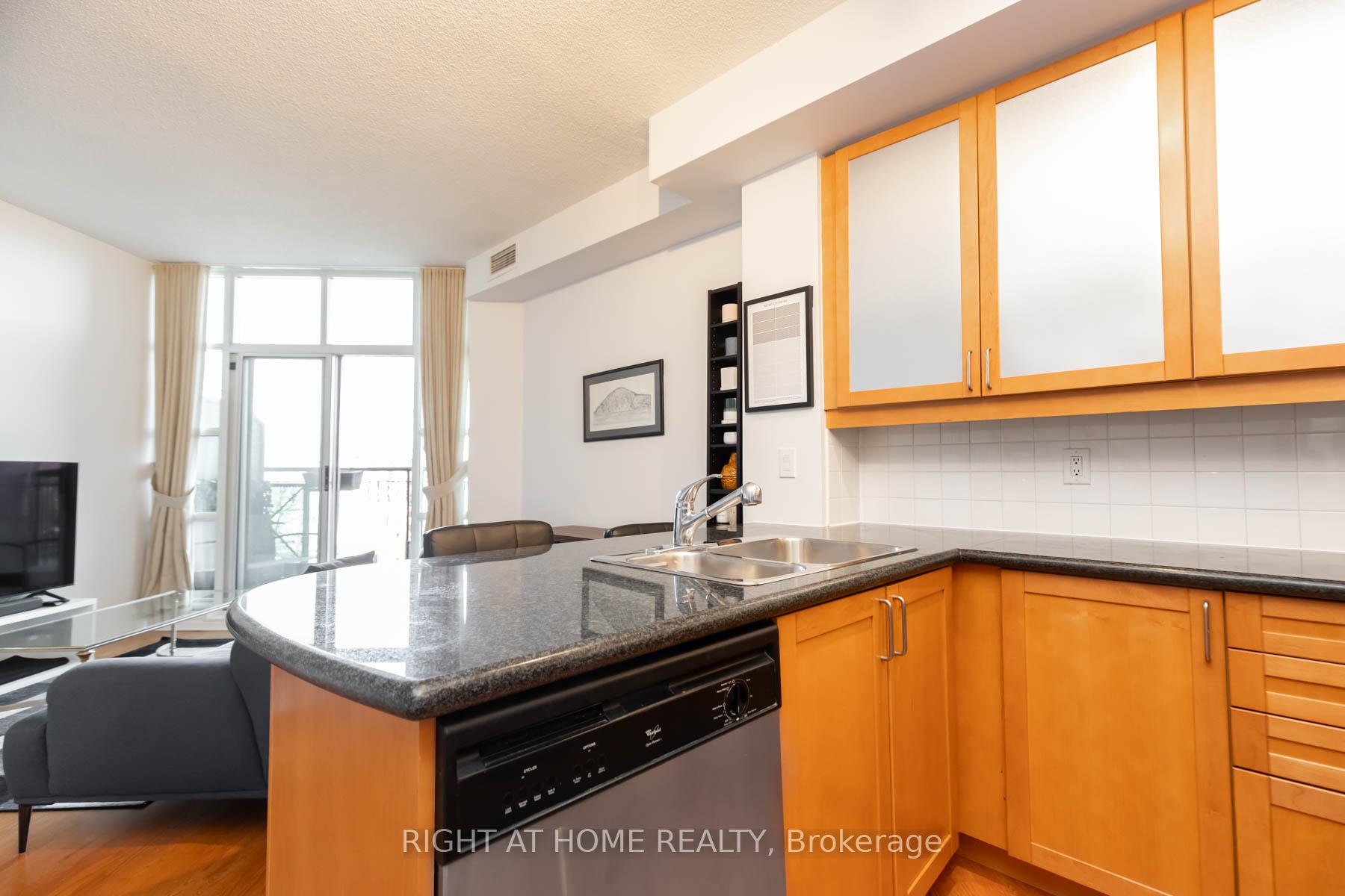 Photo 13 of Unit 421, 901 Queen Street W, Toronto, Trinity-Bellwoods — HOMEH