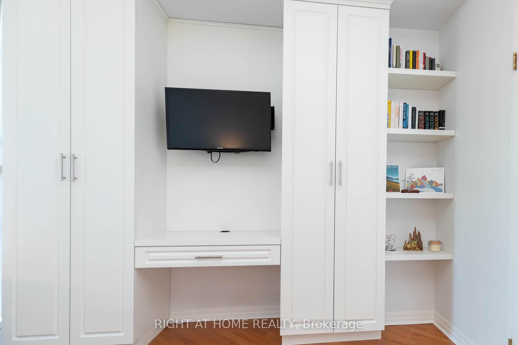 Photo 22 of Unit 421, 901 Queen Street W, Toronto, Trinity-Bellwoods — HOMEH