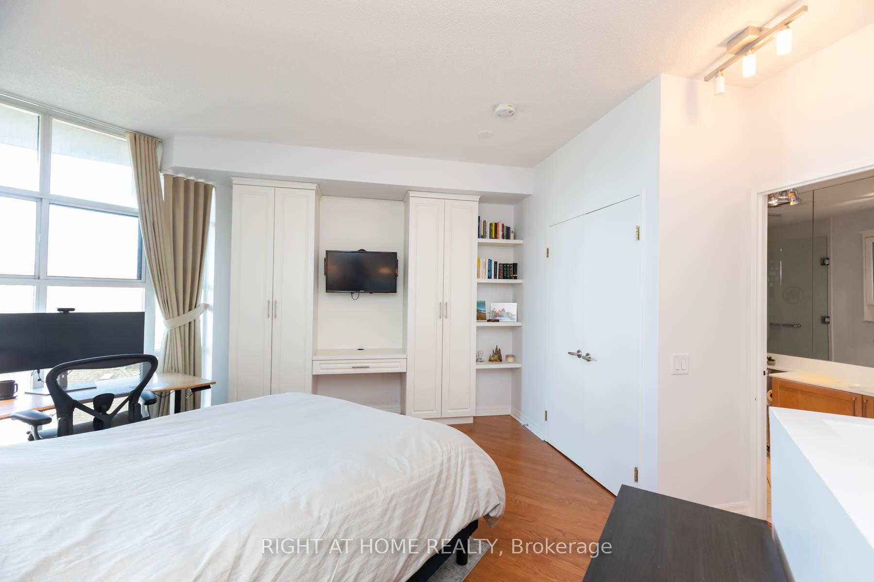 Photo 24 of Unit 421, 901 Queen Street W, Toronto, Trinity-Bellwoods — HOMEH