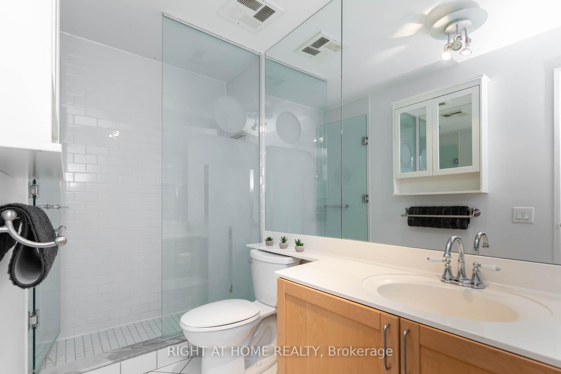 Photo 25 of Unit 421, 901 Queen Street W, Toronto, Trinity-Bellwoods — HOMEH