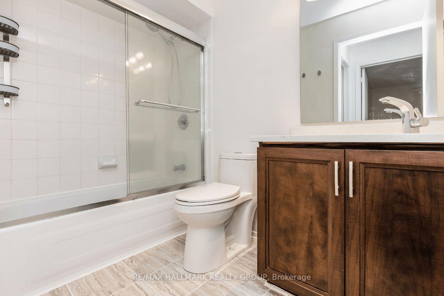 Photo 21 of Unit 305, 270 Brittany Drive, Ottawa, Viscount Alexander Park — HOMEH