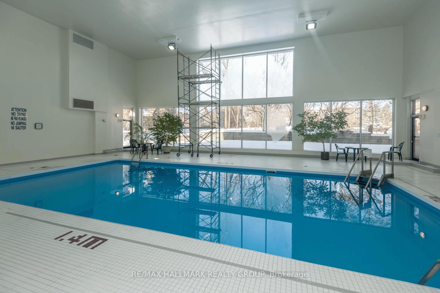 Photo 27 of Unit 305, 270 Brittany Drive, Ottawa, Viscount Alexander Park — HOMEH