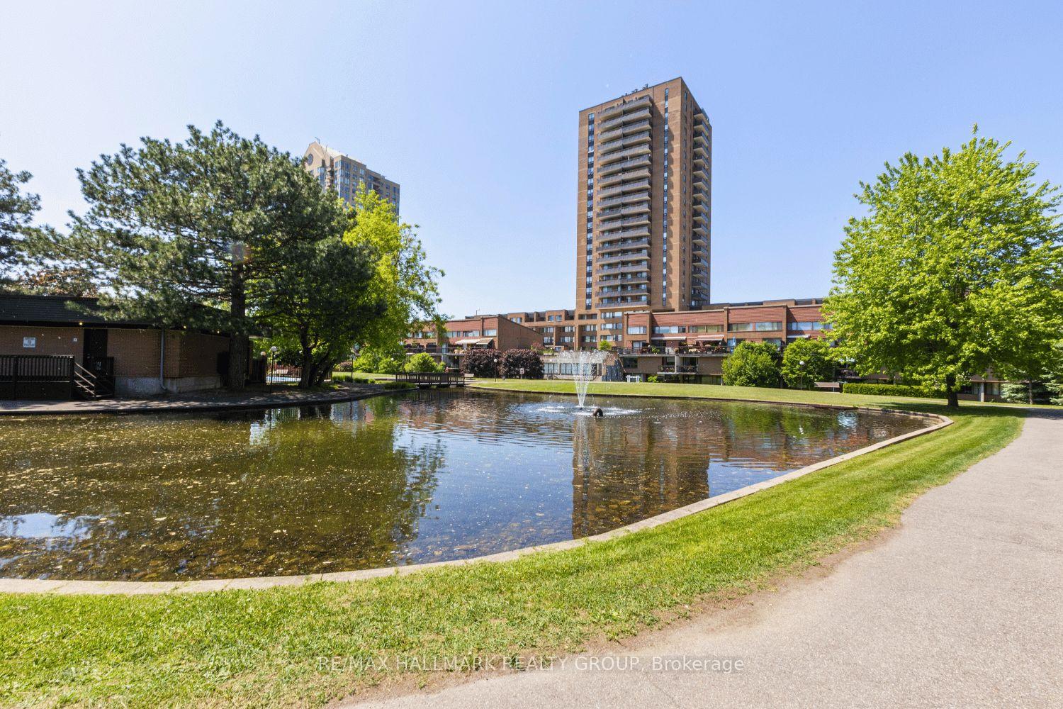 Photo 33 of Unit 305, 270 Brittany Drive, Ottawa, Viscount Alexander Park — HOMEH