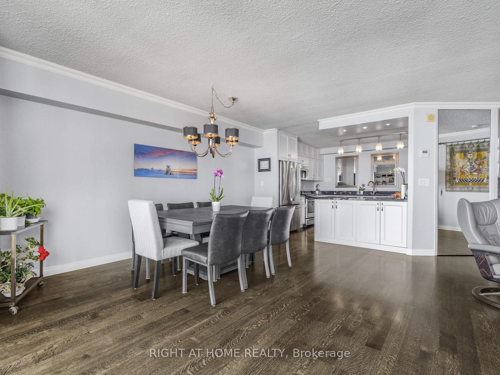 Photo 11 of Unit 1624, 33 Harbour Square, Toronto, Waterfront Communities — HOMEH