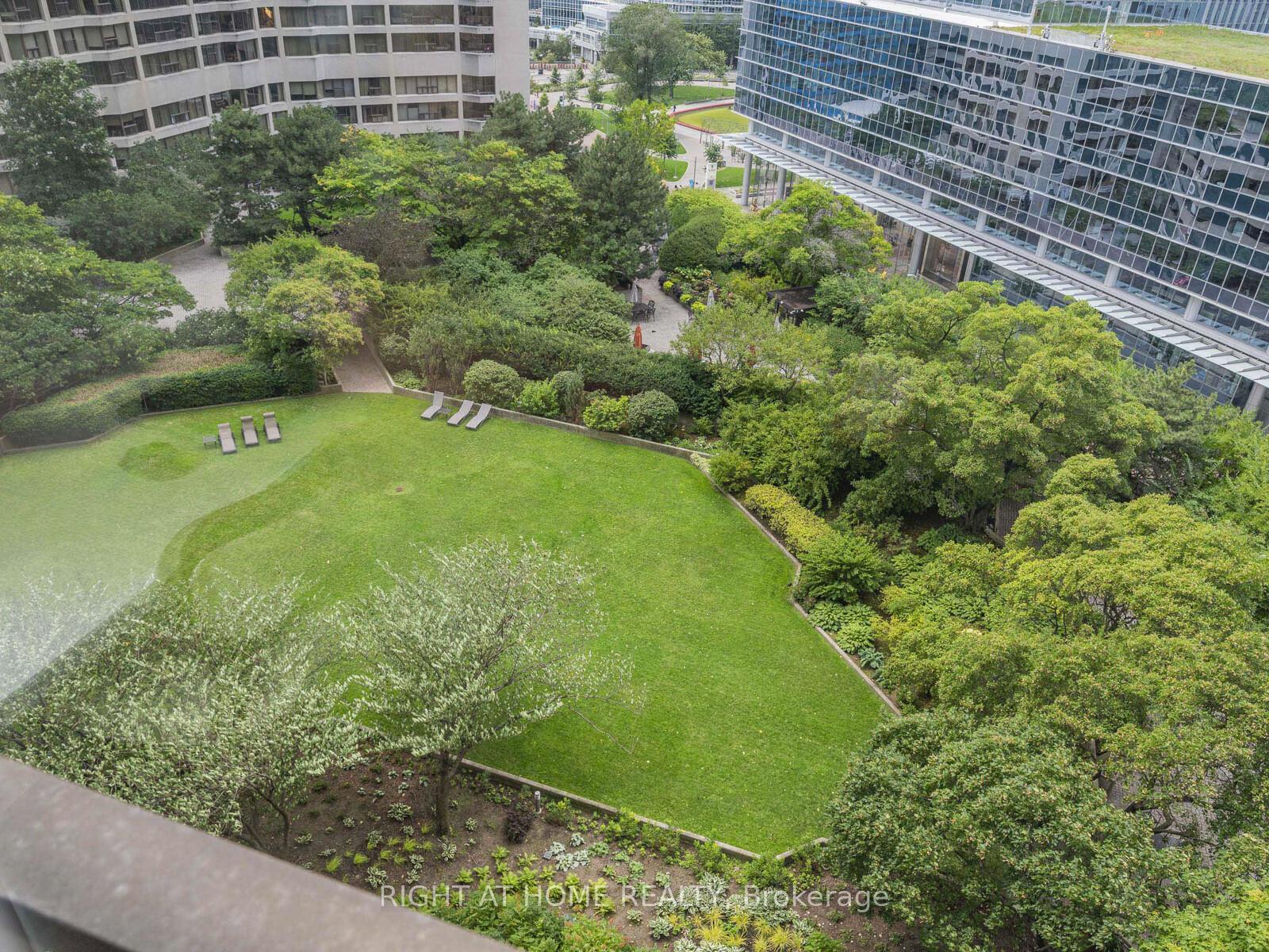 Photo 19 of Unit 1624, 33 Harbour Square, Toronto, Waterfront Communities — HOMEH