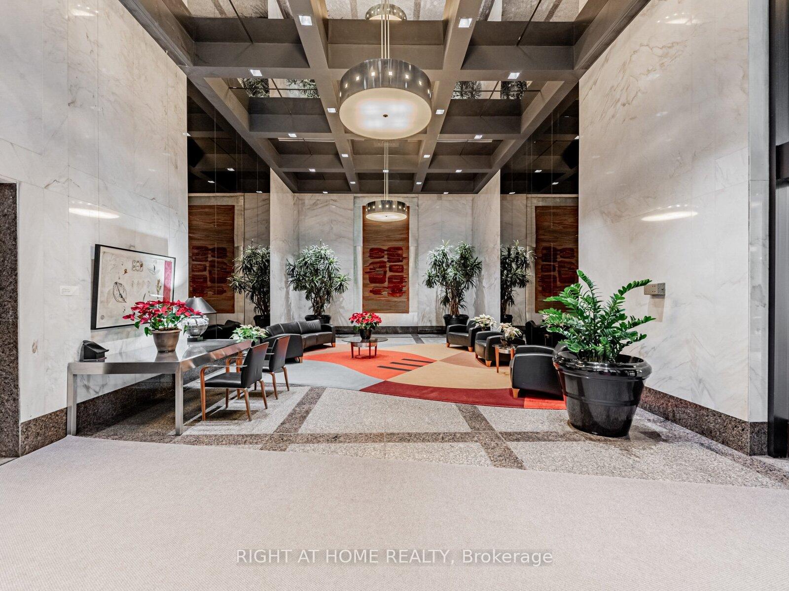 Photo 30 of Unit 1624, 33 Harbour Square, Toronto, Waterfront Communities — HOMEH