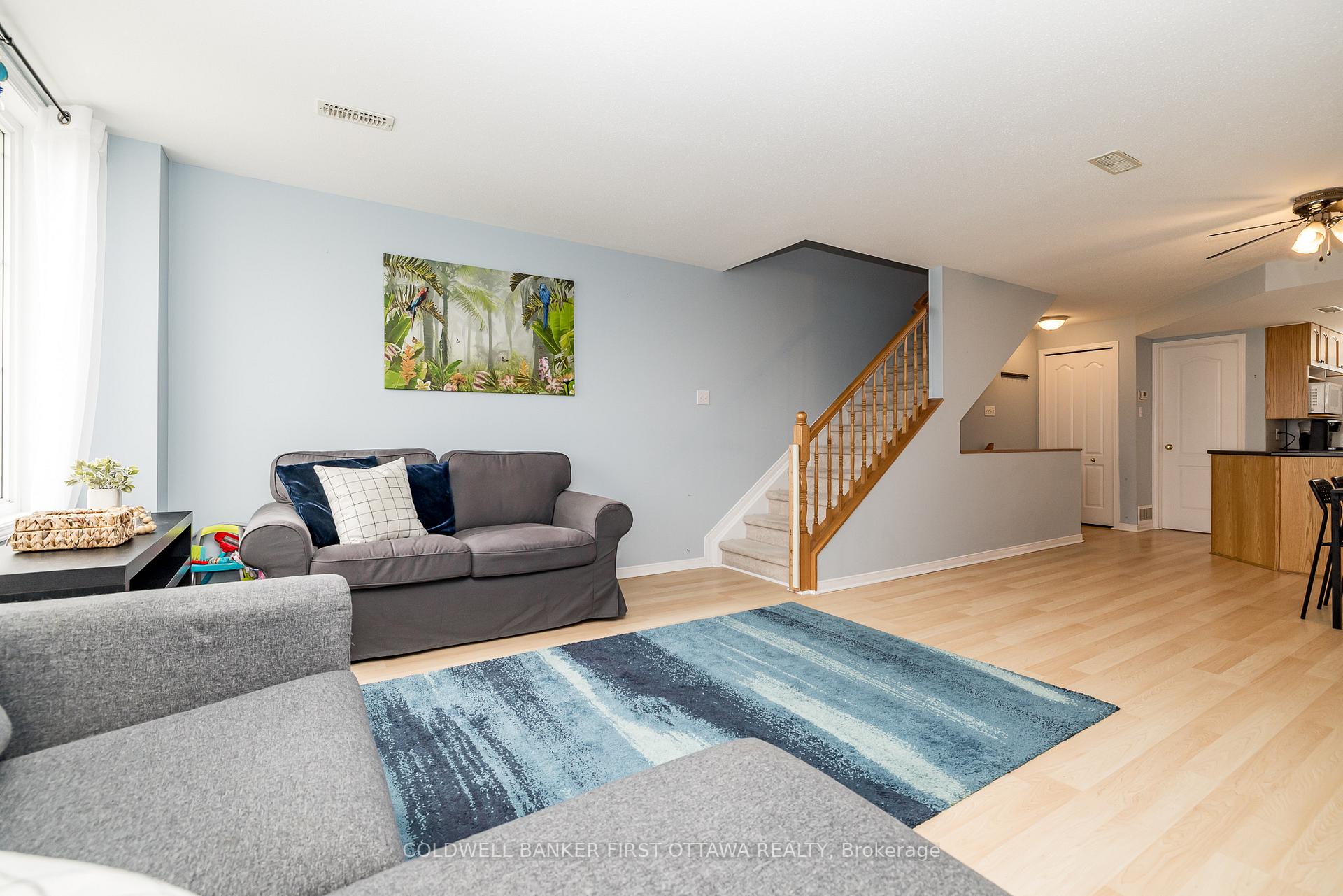 Photo 8 of 326 Crownridge Drive, Ottawa, Kanata - Emerald Meadows/Trailwest — HOMEH