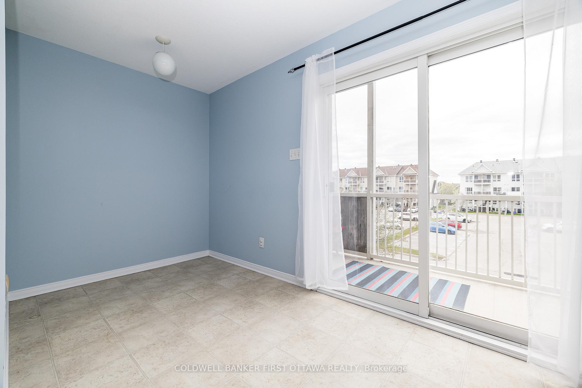 Photo 14 of 326 Crownridge Drive, Ottawa, Kanata - Emerald Meadows/Trailwest — HOMEH