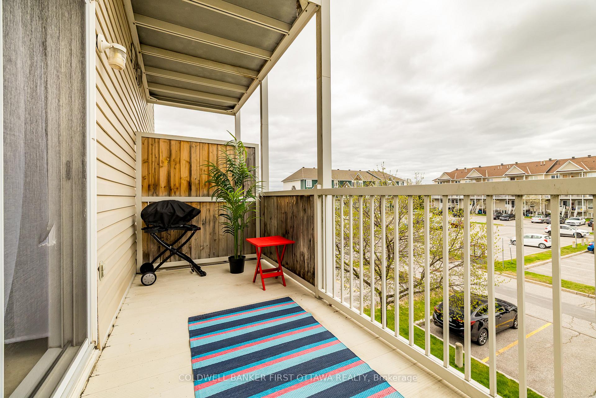 Photo 16 of 326 Crownridge Drive, Ottawa, Kanata - Emerald Meadows/Trailwest — HOMEH