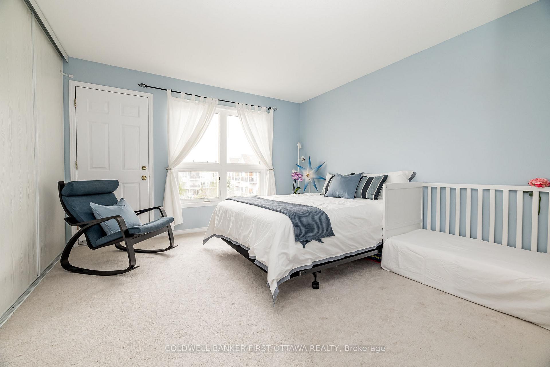 Photo 19 of 326 Crownridge Drive, Ottawa, Kanata - Emerald Meadows/Trailwest — HOMEH