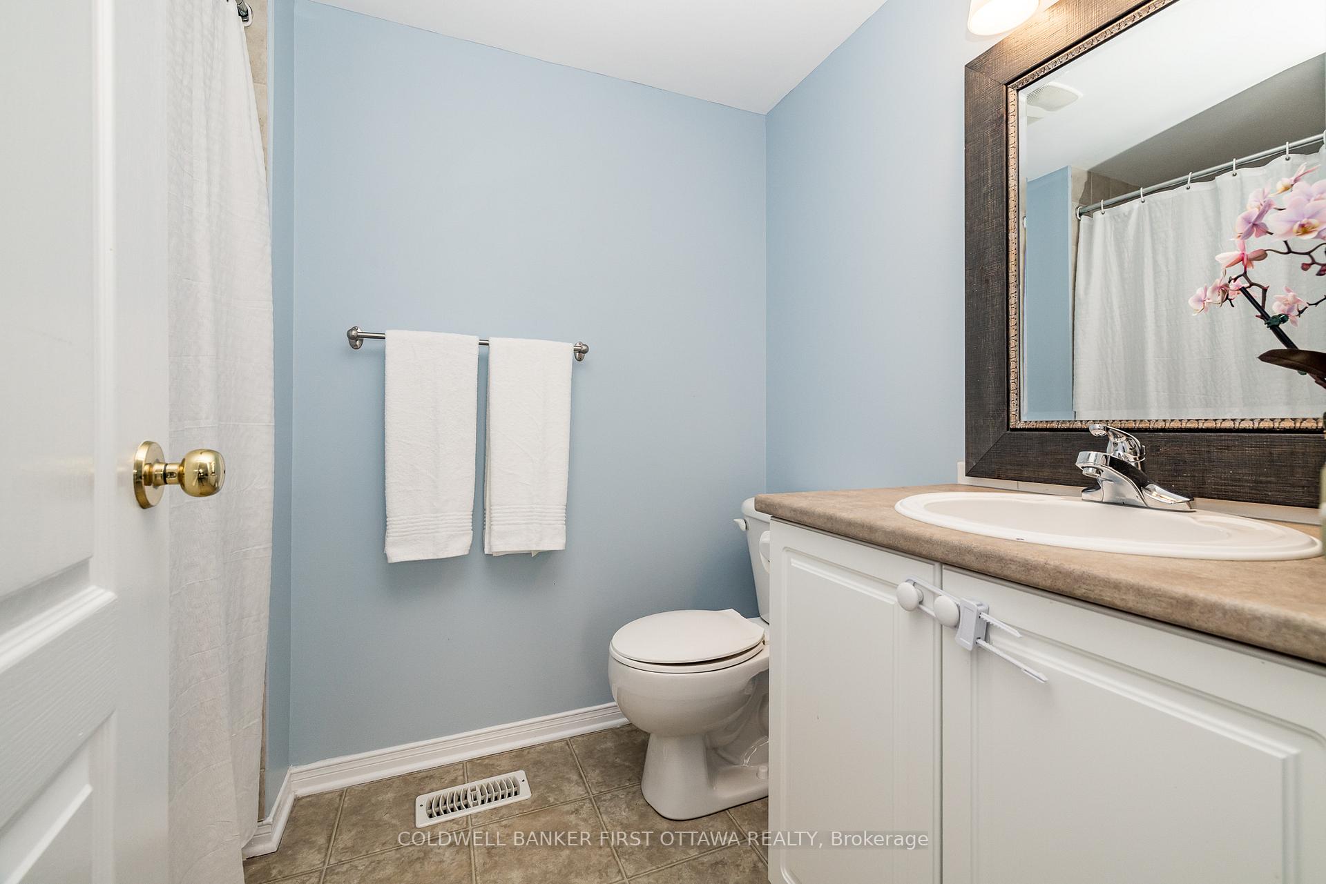 Photo 22 of 326 Crownridge Drive, Ottawa, Kanata - Emerald Meadows/Trailwest — HOMEH