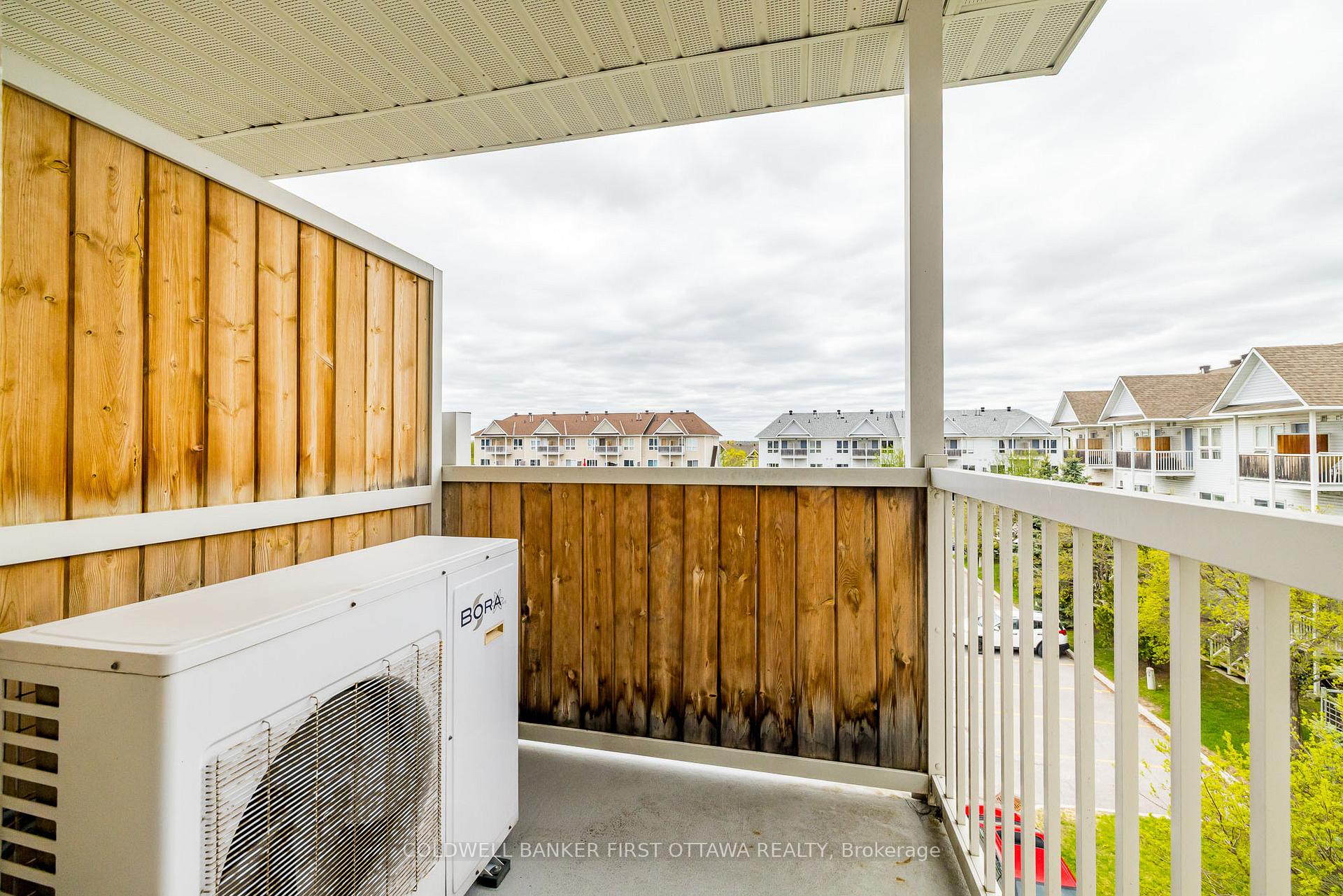 Photo 23 of 326 Crownridge Drive, Ottawa, Kanata - Emerald Meadows/Trailwest — HOMEH