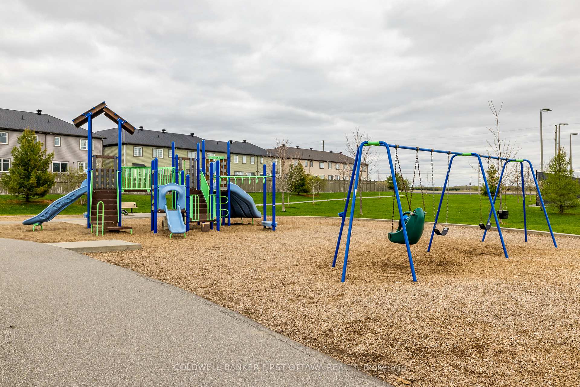 Photo 29 of 326 Crownridge Drive, Ottawa, Kanata - Emerald Meadows/Trailwest — HOMEH