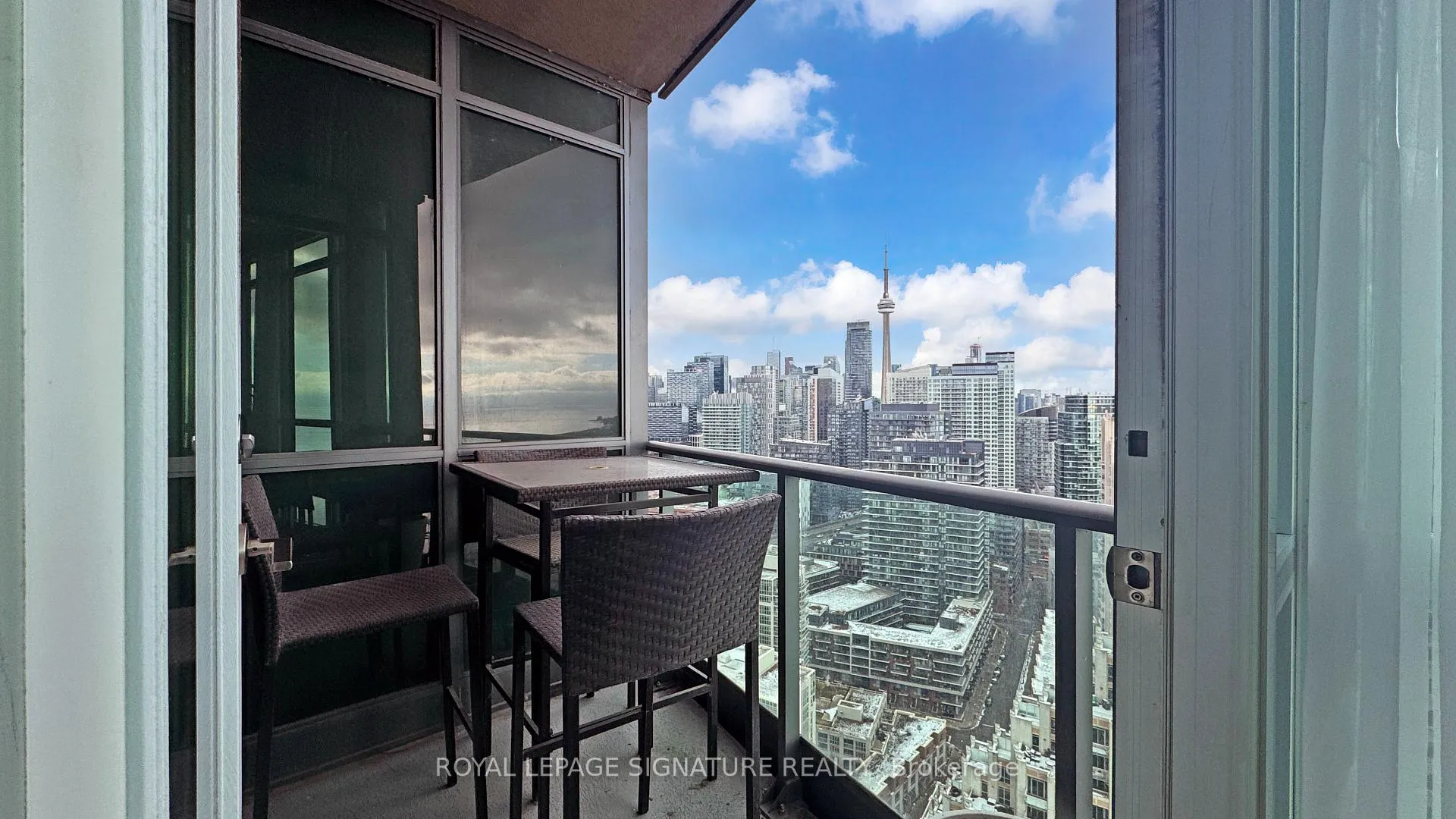 Photo 17 of Unit 3403, 215 Fort York Boulevard, Toronto, Niagara — HOMEH