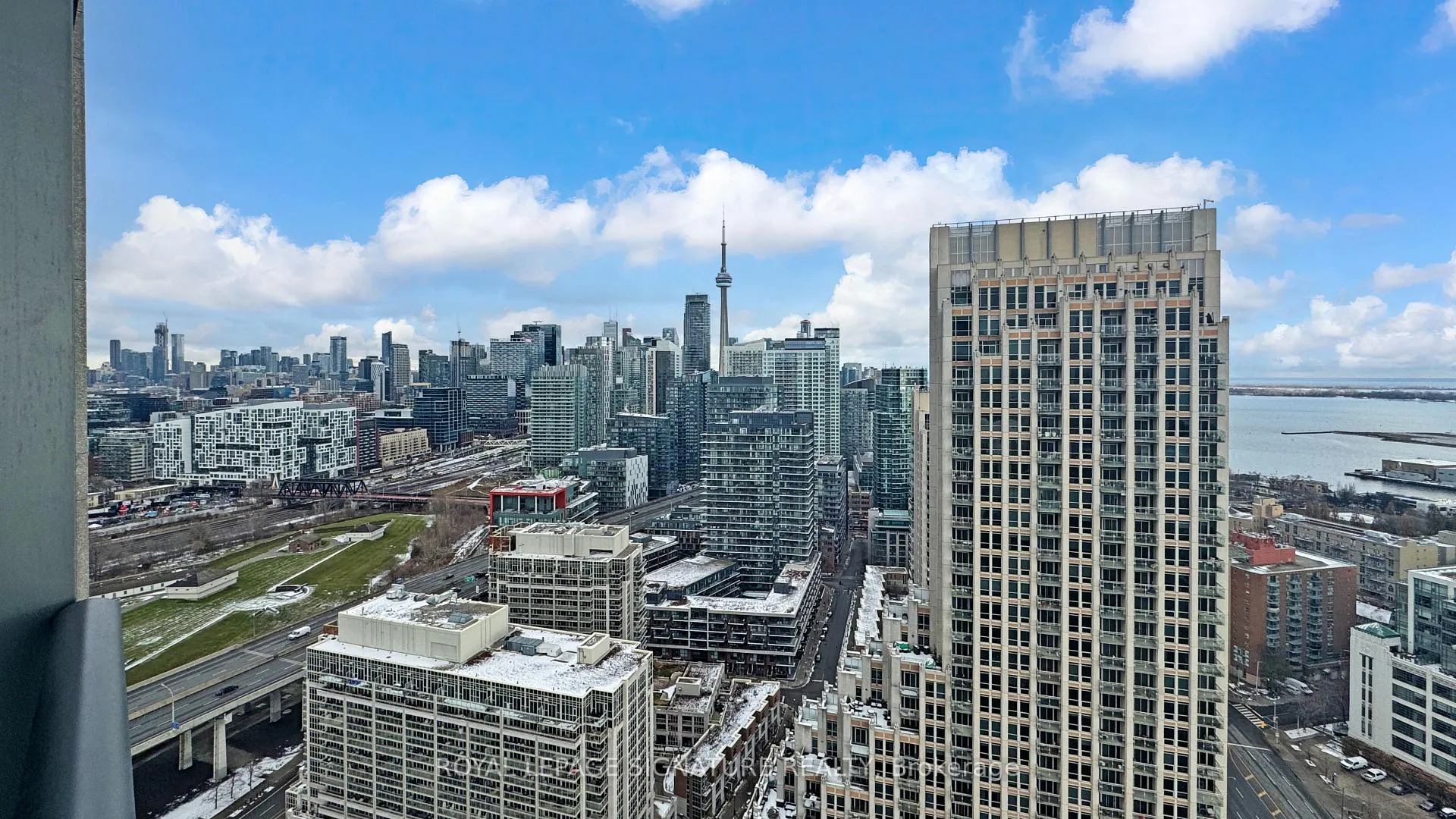 Photo 18 of Unit 3403, 215 Fort York Boulevard, Toronto, Niagara — HOMEH