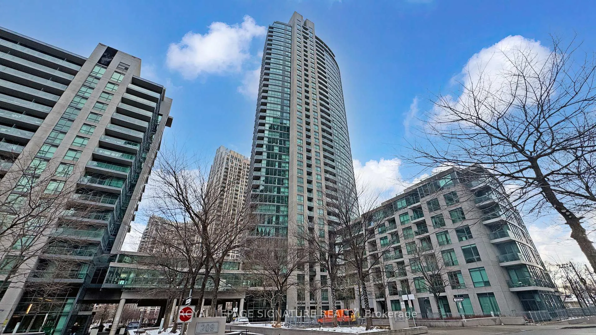 Photo 40 of Unit 3403, 215 Fort York Boulevard, Toronto, Niagara — HOMEH