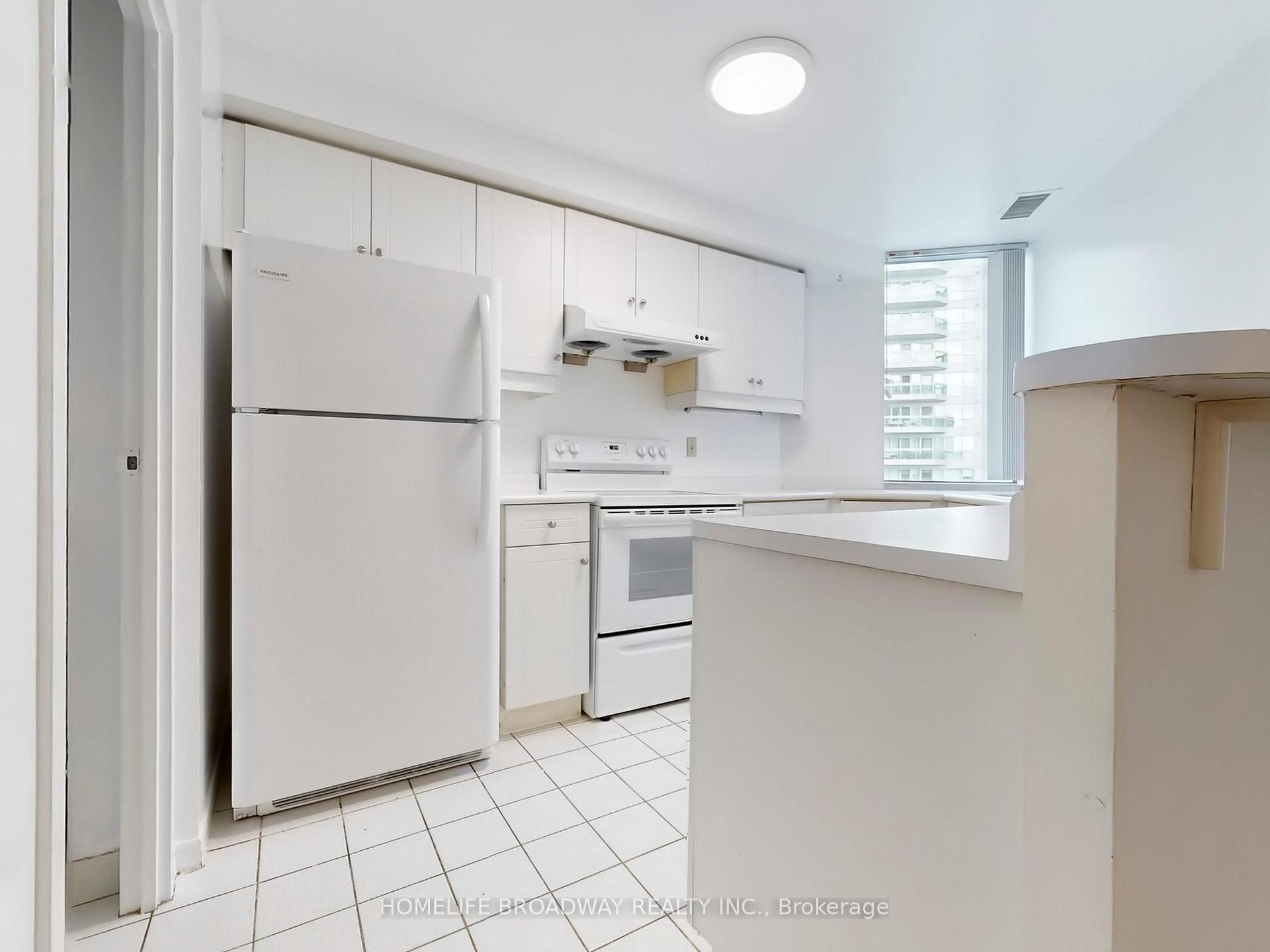 Photo 12 of Unit 2407, 10 Queens Quay W, Toronto, Waterfront Communities — HOMEH