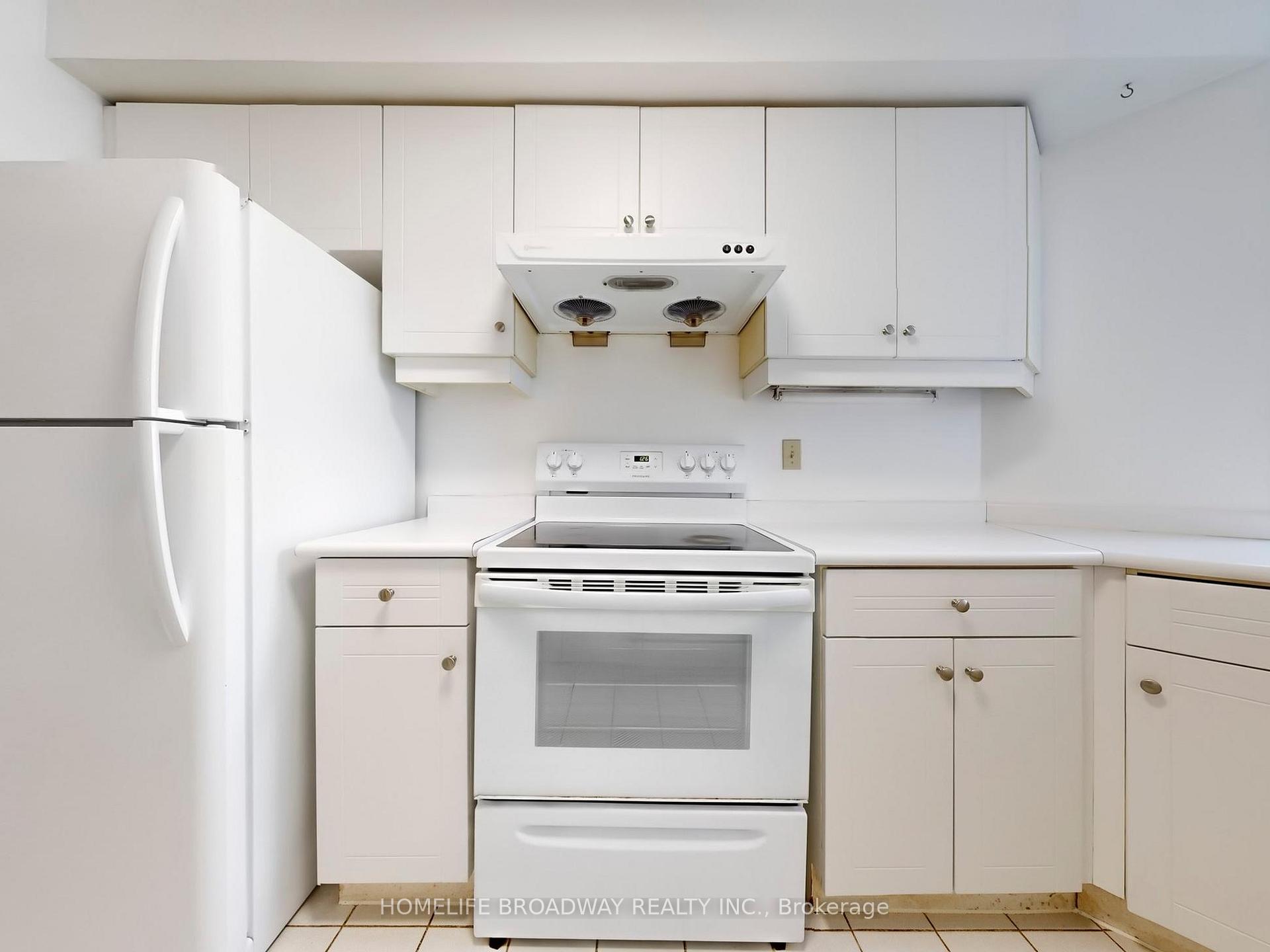 Photo 15 of Unit 2407, 10 Queens Quay W, Toronto, Waterfront Communities — HOMEH