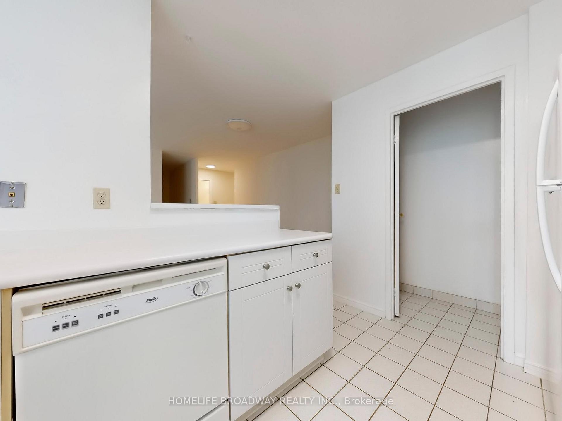 Photo 17 of Unit 2407, 10 Queens Quay W, Toronto, Waterfront Communities — HOMEH