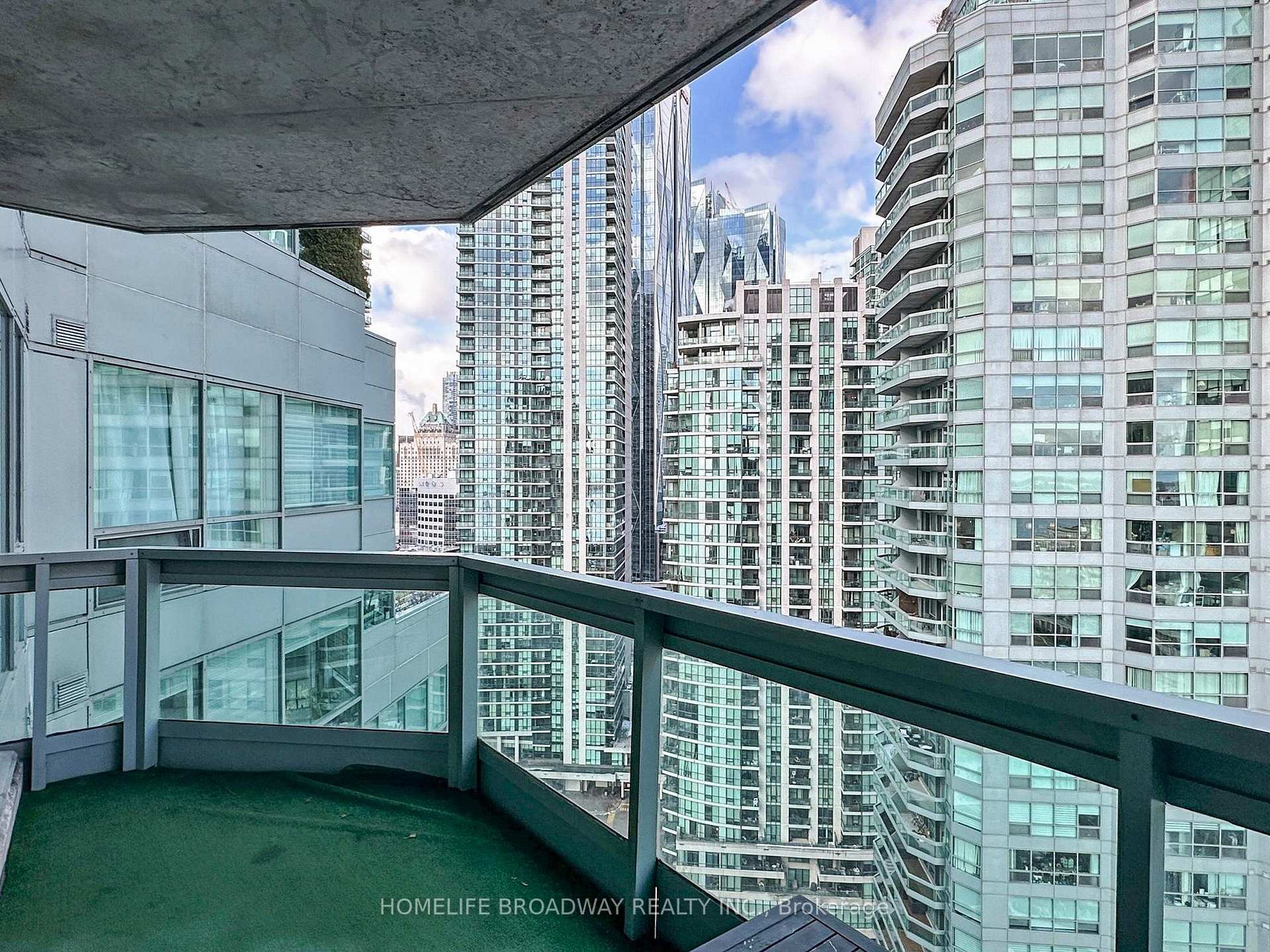 Photo 33 of Unit 2407, 10 Queens Quay W, Toronto, Waterfront Communities — HOMEH