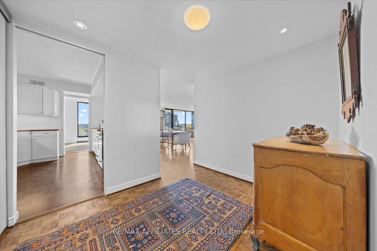 Photo 4 of Unit 7D, 300 Queen Elizabeth Drive, Ottawa, Glebe — HOMEH