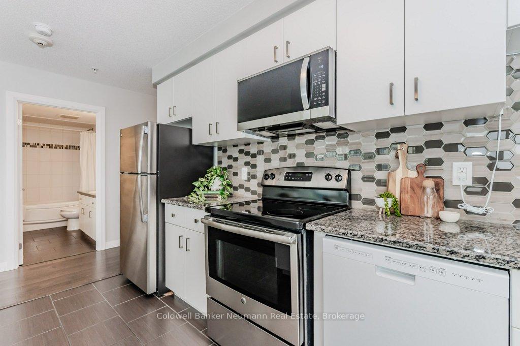 Photo 10 of Unit 904, 53 Arthur Street S, Guelph, St. Patrick's Ward — HOMEH