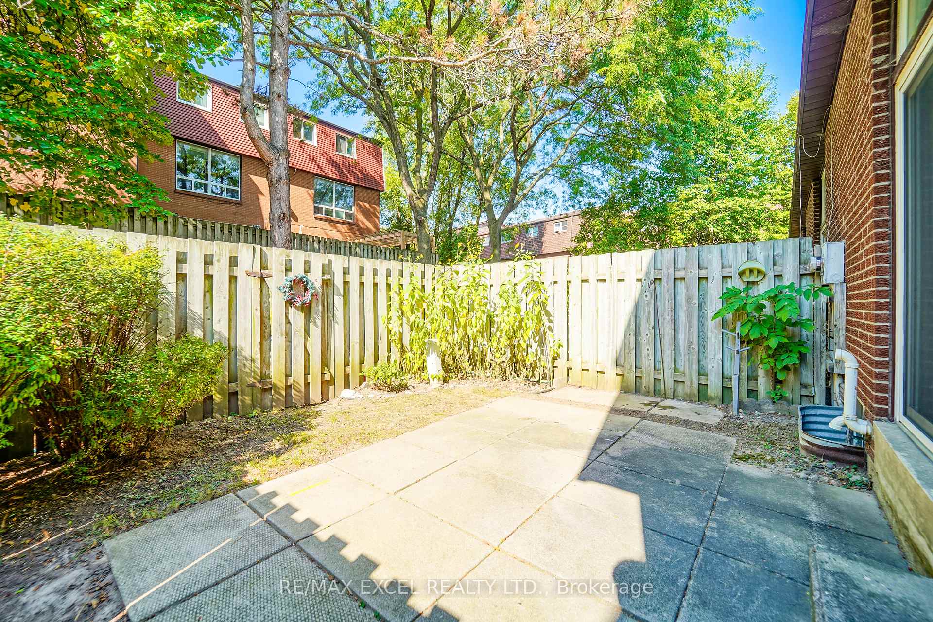 Photo 4 of Unit 48, 1310 Fieldlight Boulevard, Pickering, Liverpool — HOMEH