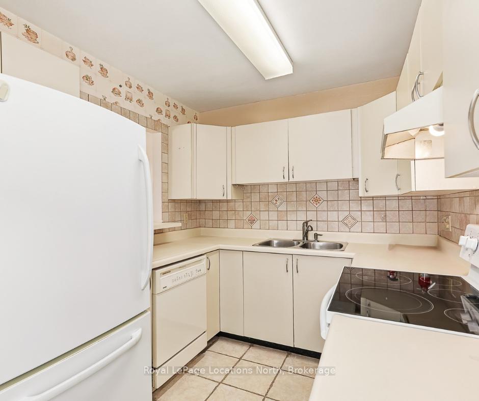 Photo 14 of 27 Trafalgar Road, Collingwood — HOMEH
