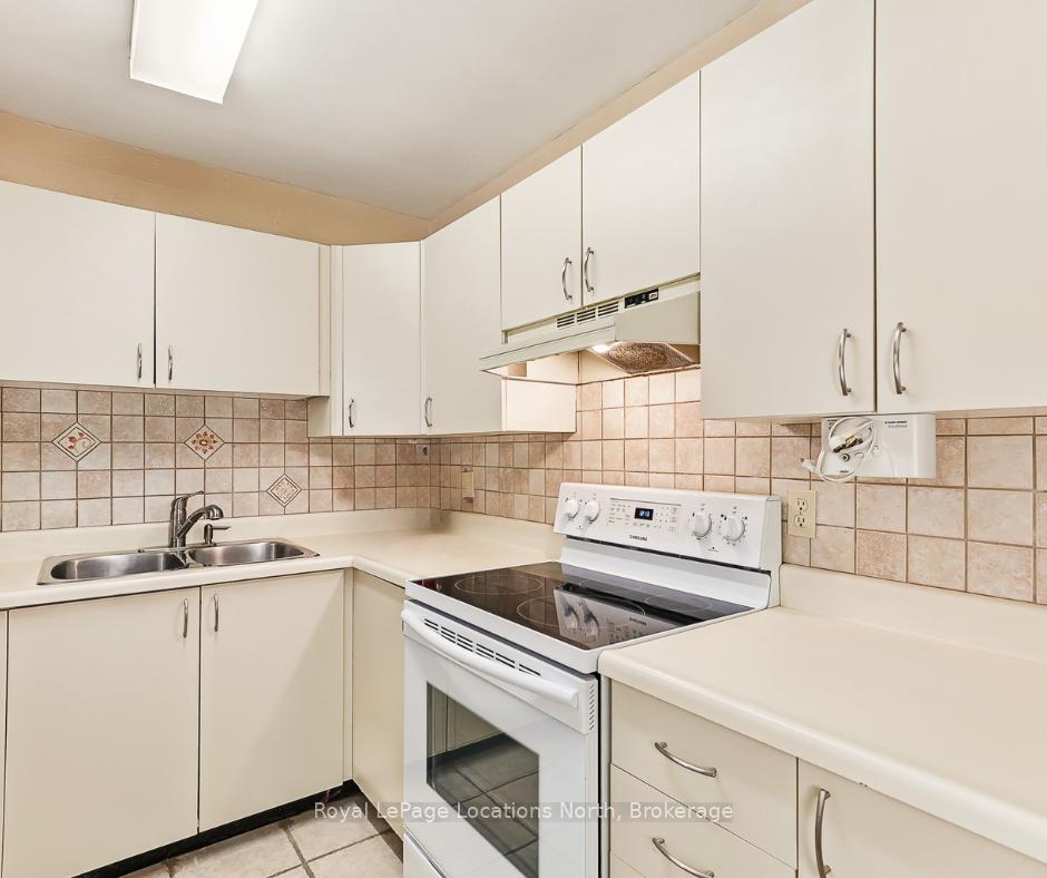 Photo 15 of 27 Trafalgar Road, Collingwood — HOMEH