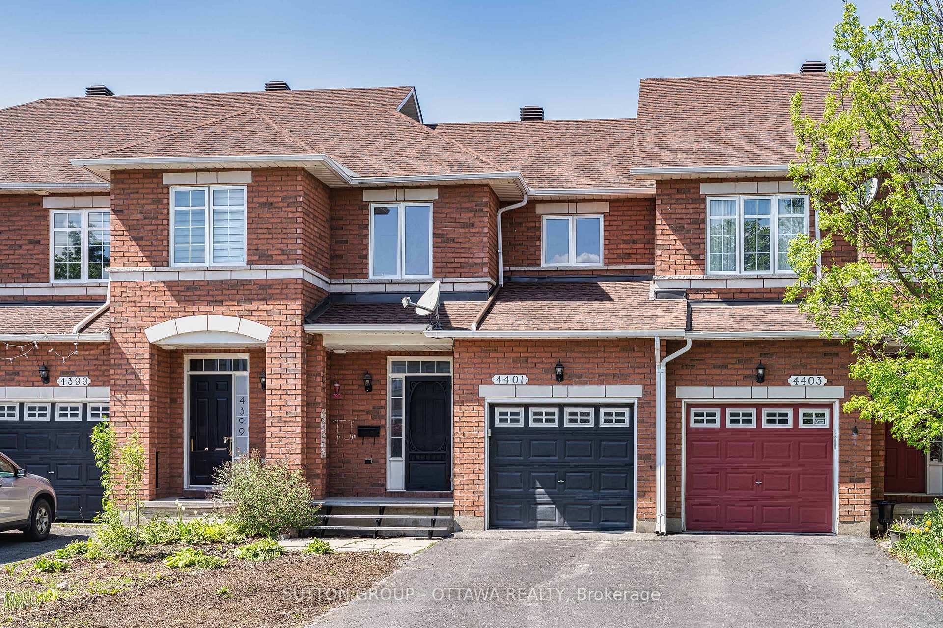 Photo 2 of 4401 Goldeneye Way, Ottawa, Riverside South/Gloucester Glen — HOMEH